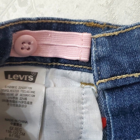 Levi's Blue Denim with Red Hearts Shorty Shorts Girls Size 6X Regular - Picture 8 of 9